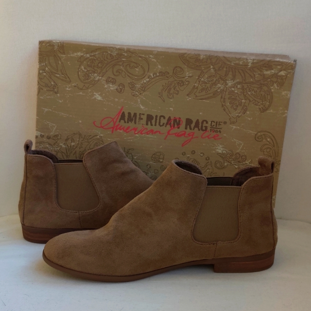 American Rag Women's Tan Chelsea Boots Size 7 New